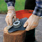 Checking the metal cutting blade